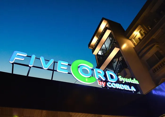 FIVECORD Syariah by CORDELA Hotel Surakarta 
